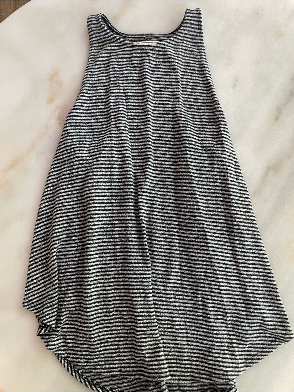 Abercrombie & Fitch Black & White Striped Sleeveless tank size L